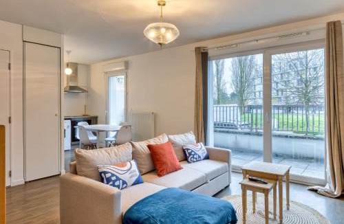 Quartier Sapins-Chatelet-Lombardie Apartment | Le Nicole un appartement en duplex avec balcon et place de parking
