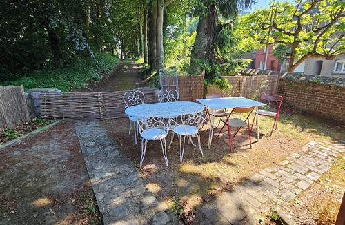Dieppe House | Le Nid de Houle, gîte at Domaine des Roches, a 10-minute walk from the beach.