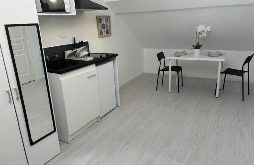 Cambrai Apartment | Le Péronne-5