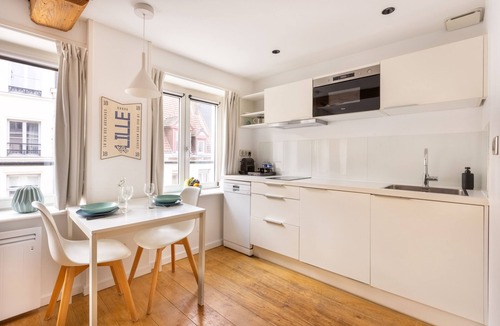 Old Lille Apartment | Le P'tit Quinquin 1 bedroom apartment Vieux Lille
