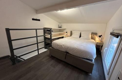 Senlis Apartment | Le Paddock - COSY FLAT Senlis