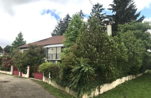 Chatillon-sur-Chalaronne House | Le Passage Meublé de tourisme Trois Etoiles 1 à 6 voyageurs