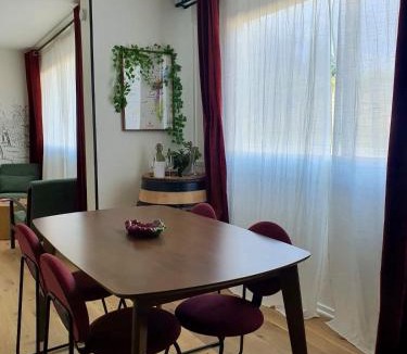 Faubourg North Apartment | Le Petit Chardonnay - Centre-ville - Gare à 5min