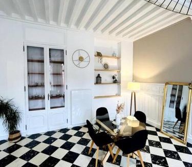 Arras Apartment | Le Petit Nid d'Aline, Hyper-Centre, Parking Privé