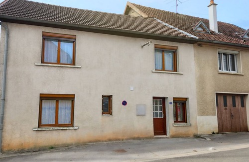 Plasne House | Le Petit Plasne in the heart of the Jura, close to lakes and waterfalls