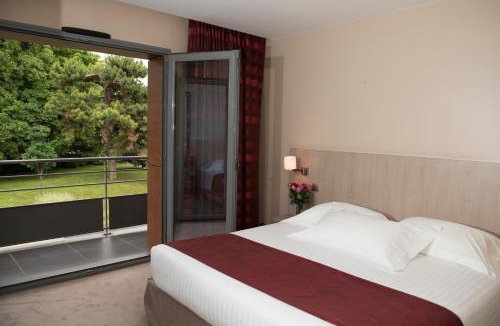 Rueil-Malmaison Hotel | Le Relais de La Malmaison, a member of Radisson Individuals