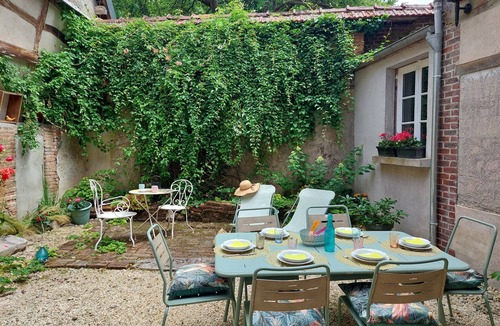 Lyons-la-Foret House | LE Relais DE Lyons