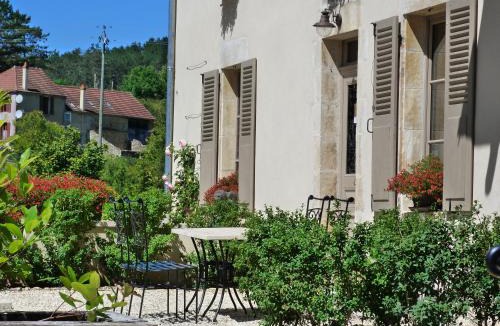 Montillot Bed & Breakfast | Le Repos Coquelicot