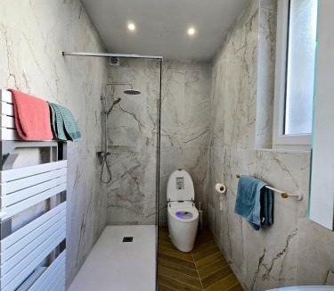 Centre Ville Rive Gauche Apartment | Le Rive Gauche by Beds76, Grand Parking