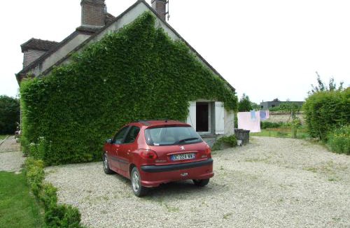 La Villeneuve-au-Chatelot House | Le Saule Argenté