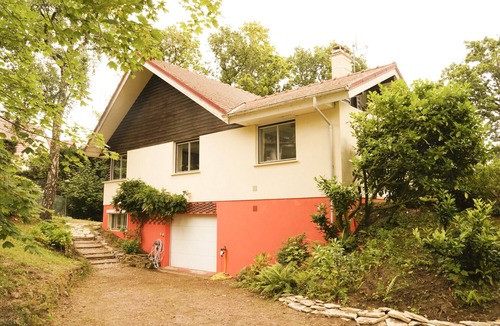 Le Touquet-Paris-Plage House | Le Touquet - Paris Plage - Villa in the forest - sleeps 8 free bed linen