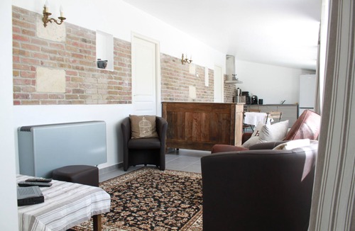 Saint-Pierre-Aigle Apartment | Le Translon