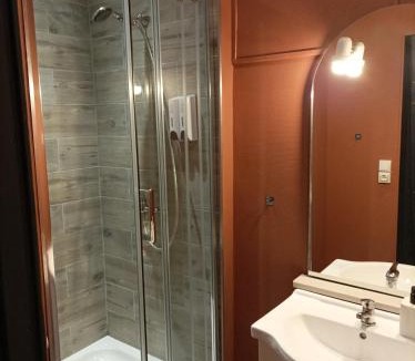 Henin-Beaumont Apartment | Le Velvet
