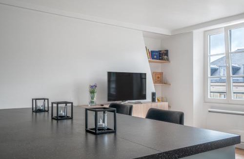 Notre-Dame Apartment | Le Versailles Soleil Classé 3 étoiles Charme & vue Chapelle Royale