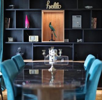Saint-Louis Apartment | Le Versailles Suite classé 3 étoiles Vue Château & Potager
