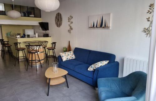 Hincmar Apartment | L’EFFERVESCENT