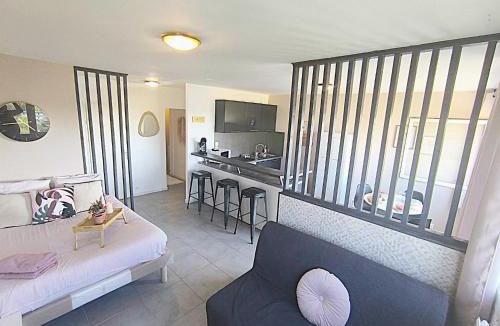 Mons-en-Baroeul Apartment | LeRelaisdOdile - Idéal PRO & Couple - Studio Cosy - Proche Metro - Parking Gratuit - Mons-en-Barœul - - WIFI HD - Smart TV - Entrée Autonome