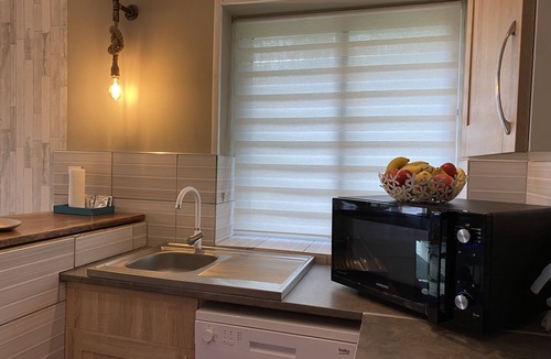 Saint-Leonard House | Les 4 seasons, quiet apartment with terrace and garden