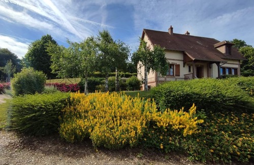 Trepied House | Les Bosquets - NOLLEVAL