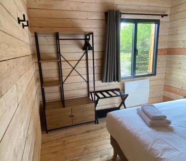 Compiegne Bed & Breakfast | Les Cabanes du Moulin de l'Ortille & SPA