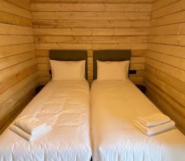 Compiegne Bed & Breakfast | Les Cabanes du Moulin de l'Ortille & SPA