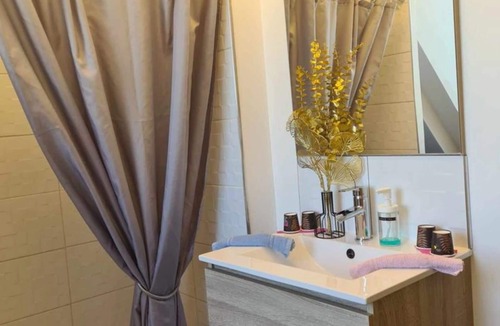 Crevecur-le-Grand Hotel | Les Epinettes