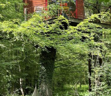 Saint-Verain House | Les Galants