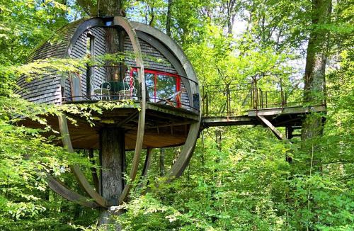 Saint-Verain House | Les Galants