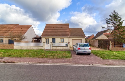 Saint-Pol-sur-Mer House | Les Nénuphars - Piscine et salle de sport équipée