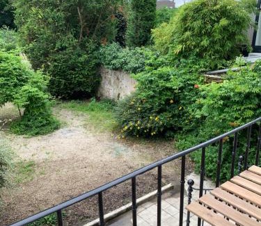 Chateau-Thierry Apartment | Les Remparts de Joussaume Latour
