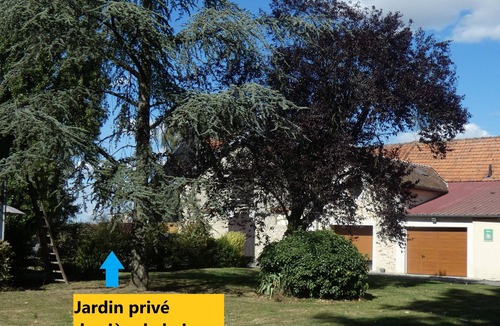 Leudon-en-Brie Cottage | Leudon En Brie: Cottage 5 pers near Provins