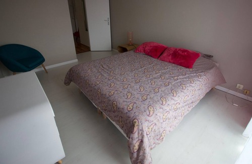 Saint-Maurice Pellevoisin Apartment | Lille: apartment, 80m², 2 bedrooms, bright, quiet, parking and garage