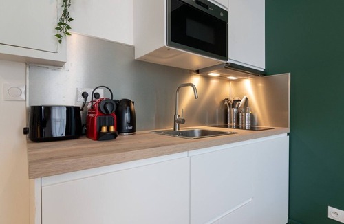 Lille Centre Ville Apartment | Lille Hypercentre - Beautiful design studio!