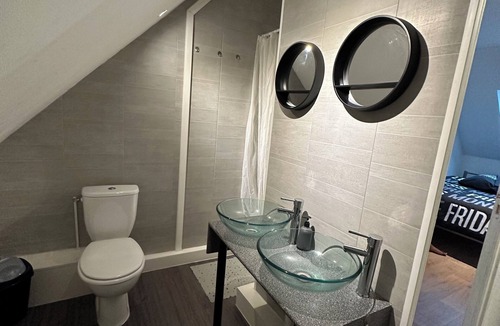 La Ferte-Gaucher House | Location Maison T3 Avec Stationnement Privé et Jardin
