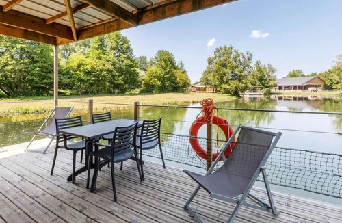 Beauchamps Villa | LocationGod, Field of Campaign - House on the water 2 to 4 people - 2 pers. included in the tariff