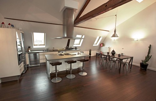 Quartier Saint-Ambroise Apartment | Loft 200 m² + terrace near the Marais