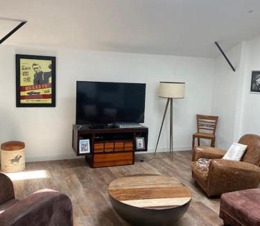 Laval Apartment | Loft proche centre ville Hôtes habitant à l étage