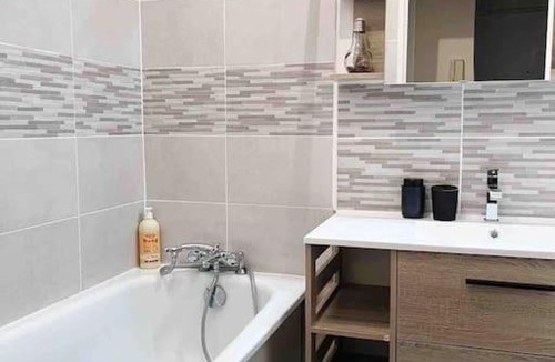 Bearn Apartment | Logement entier chambre+salon + jardin & terrasse