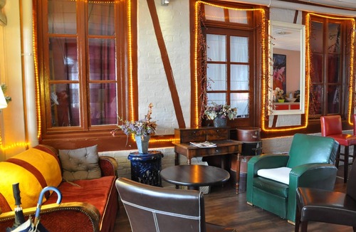 Bourgtheroulde-Infreville Hotel | Logis Hôtel La Corne d'Abondance