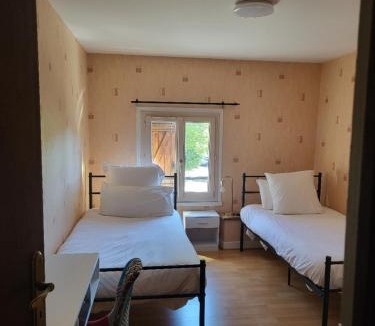 Pontgibaud Hotel | Logis Hotel restaurant de la Poste