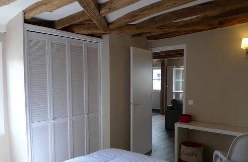 Saint-Louis Apartment | Long and short stays, 2 premium rooms, conveniently located - 2/4 people