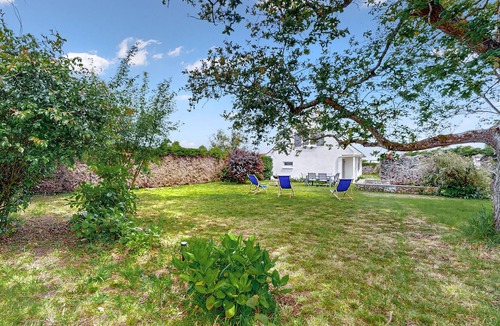 Quiberville House | Look forward to this family-friendly vacation home with sea views.