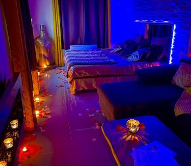 Onnaing Hotel | Love room