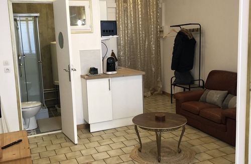 Chateau-Thierry Apartment | Lovely apartment in the heart of the city!