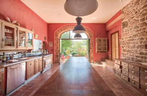 Thizy-les-Bourgs House | Lovely home in Thizy-les-Bourgs