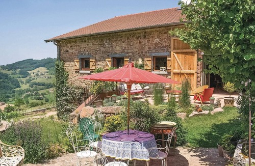 Thizy-les-Bourgs House | Lovely home in Thizy-les-Bourgs