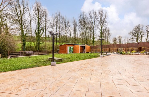 Ledinghem House | Lovely home in Ledinghem with WiFi