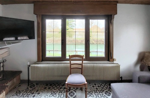Merville House | Lovely home in Merville with WiFi