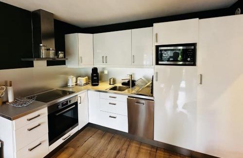 Sainte-Cecile-Plage Apartment | Lovely T2 with garden by the sea