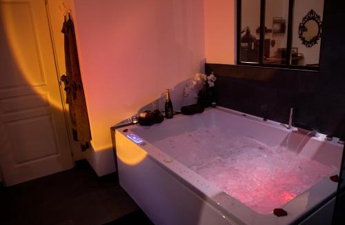 Verton House | LOVER'S ROOM OR